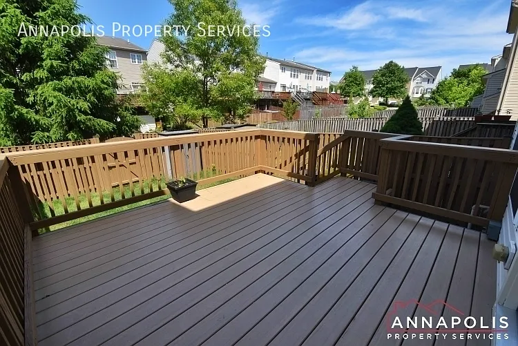916 Glaze Ct — Photo 30