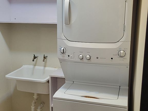 2nd image of 506 Boulevard Media Uns APT 606