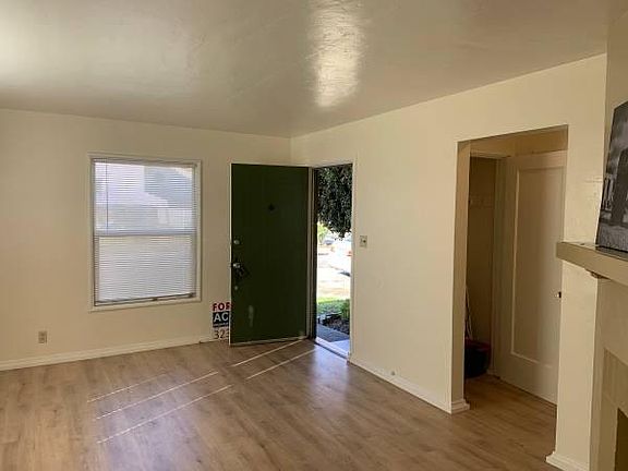 2nd image of 202-2000 S Nicholl Ct #202