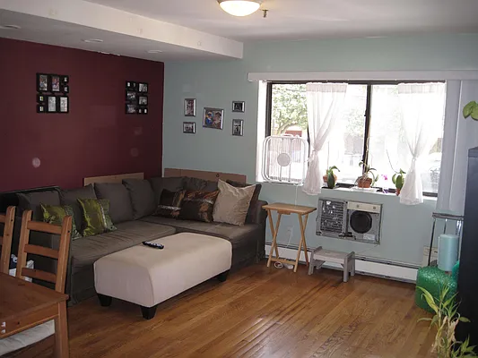 Rented by 18 REALTY | media 4