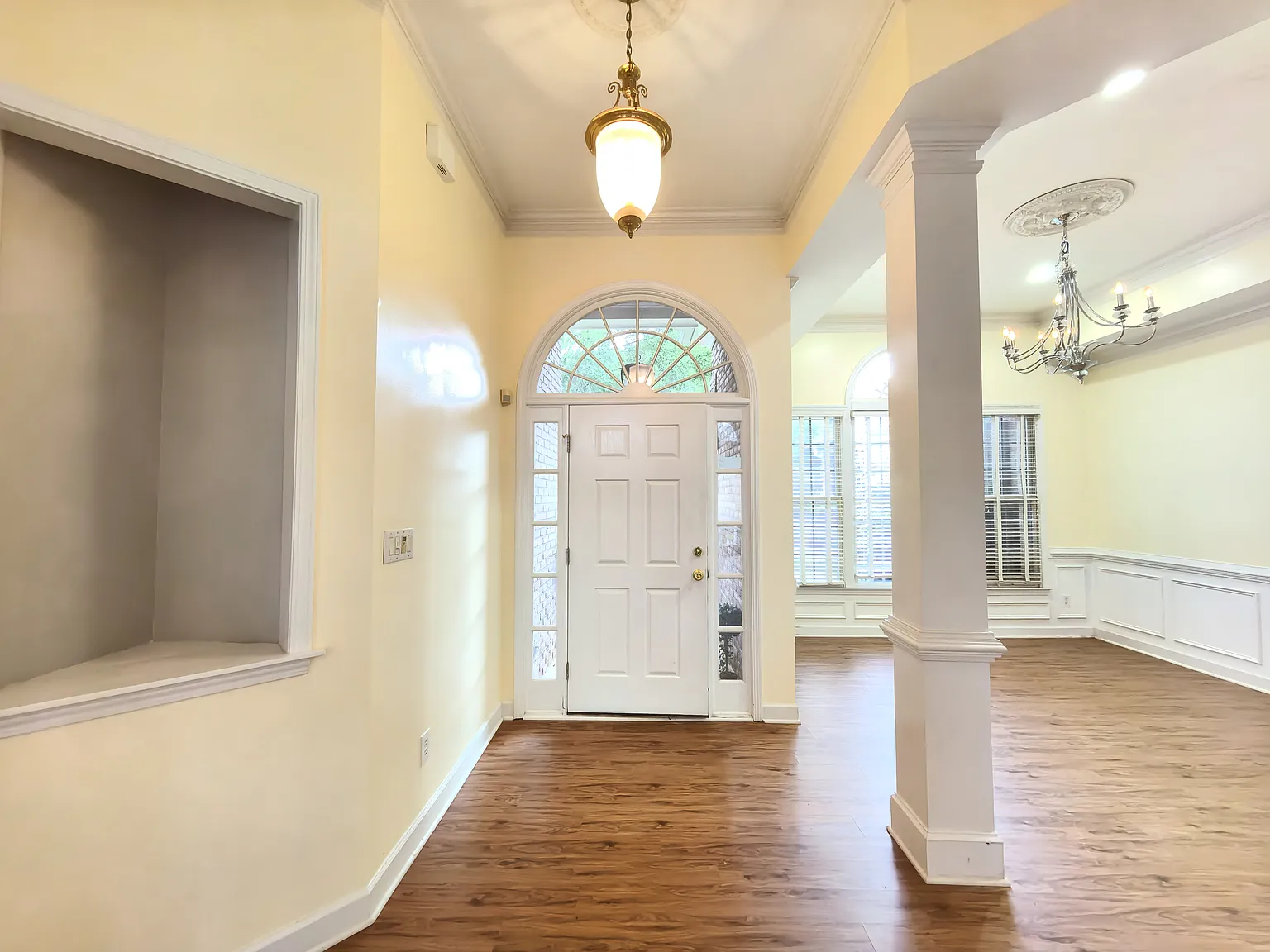 4 bed, 3.5 bath, 3401 sqft, $2,850 — Photo 4