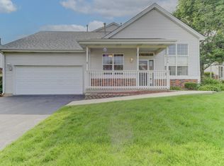 1378 Fox Hound Trl, Beecher, IL 60401