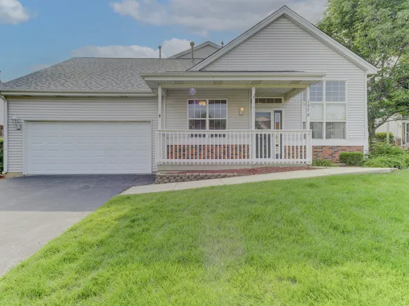 1378 Fox Hound Trl, Beecher, IL 60401