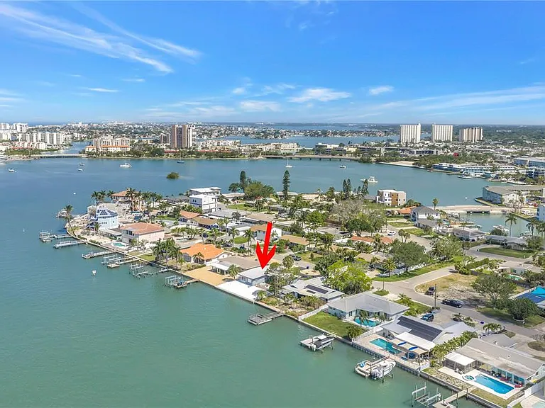 7100 S Shore Dr S — Photo 31