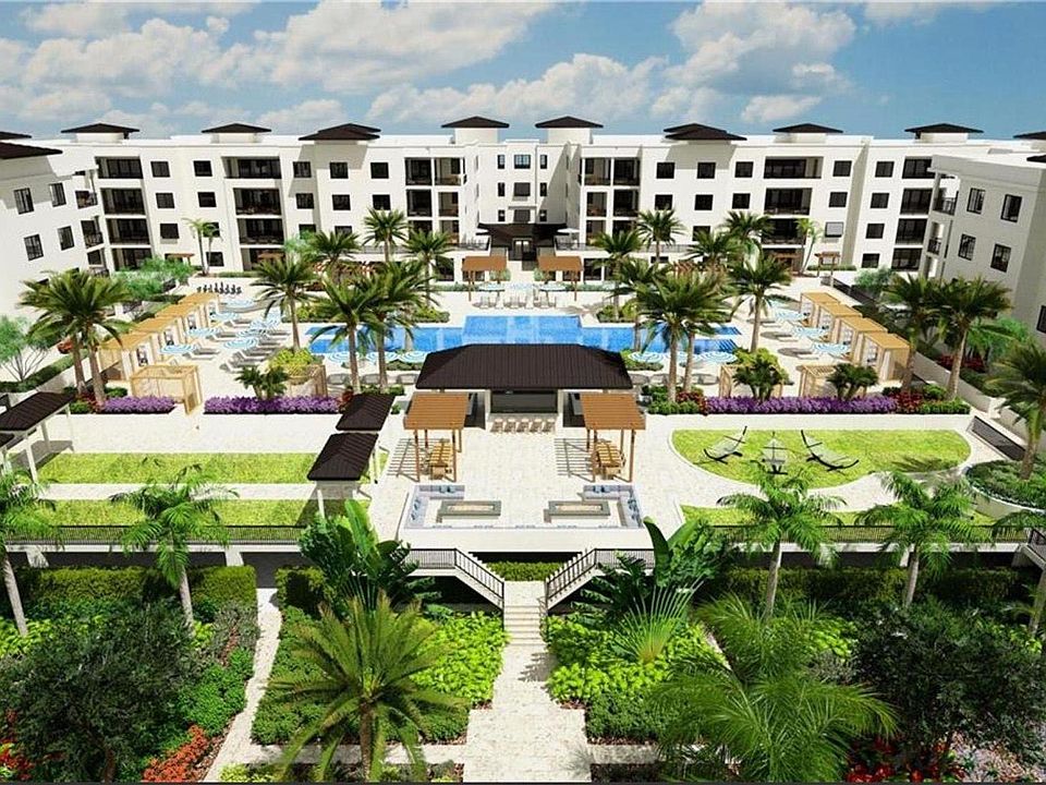 You won't believe all the amenities! Pool, poolside cabanas, hot tubs, cabana bar (with tv's, ice makers, refrigerators and an iPad to stream your music), grills, multiple fire pits with ample seating, putting green, hammock areas, 2 Bocce ball courts an