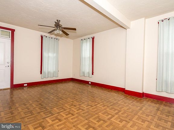 5th image of 301 W Donegal St