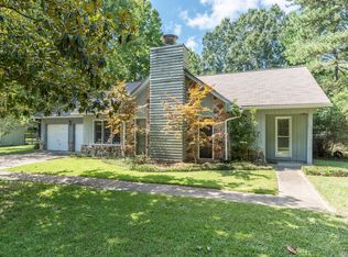 300 Walnut Rd, Starkville, MS 39759