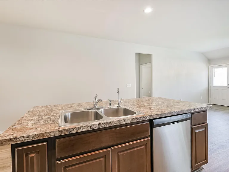 2135 Twisted Cedar Ct — Photo 9