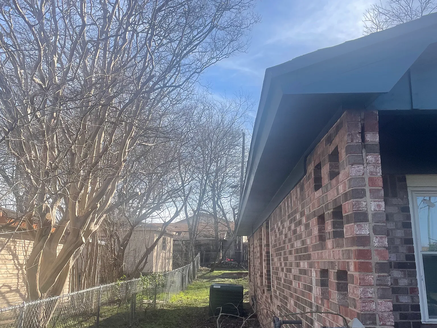 3 bed, 1196 sqft, $1,600 — Photo 4