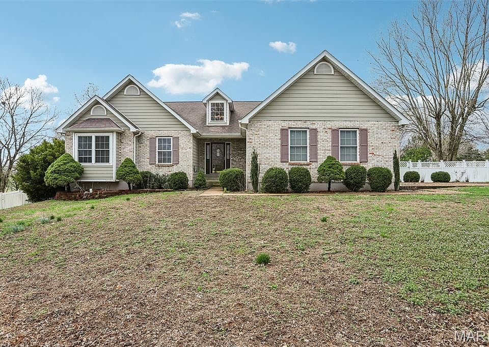 1st image of 118 Riverwalk Dr