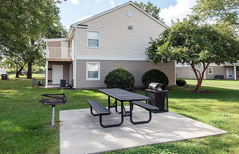 Sparrows Point Townhomes and Apartments — Photo 46