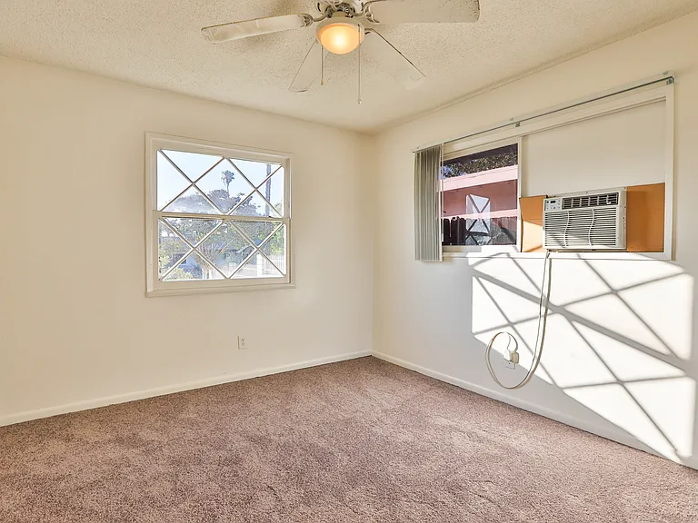 11236 Royal Palm Blvd — Photo 25