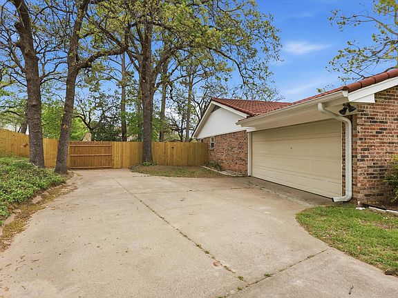 4th image of 209 Valleyview Ct