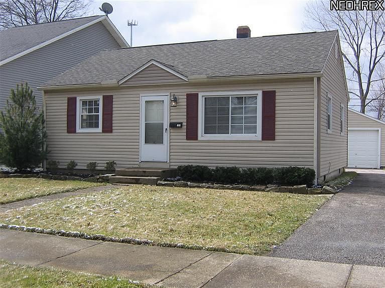 1st image of 824 Cordova Ave