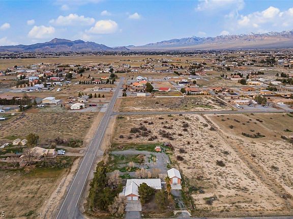 4th image of 1700 W Hickory St