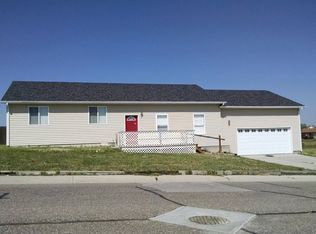 315 Sunup Rd, Glenrock, WY 82637