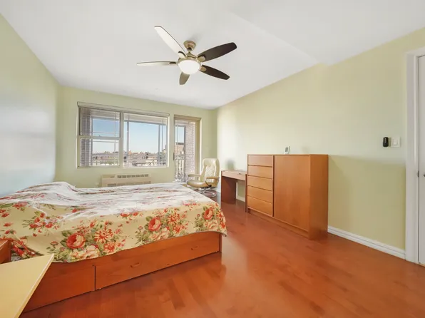 40-40 75th Street image 17 of 28