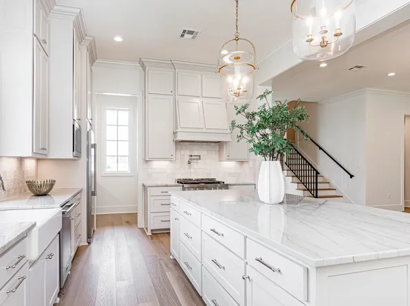 1630 Tiger Crossing Dr, Baton Rouge, LA 70810