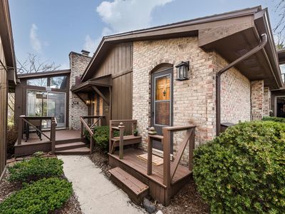 662 Greenhills Dr, Ann Arbor, MI, 48105