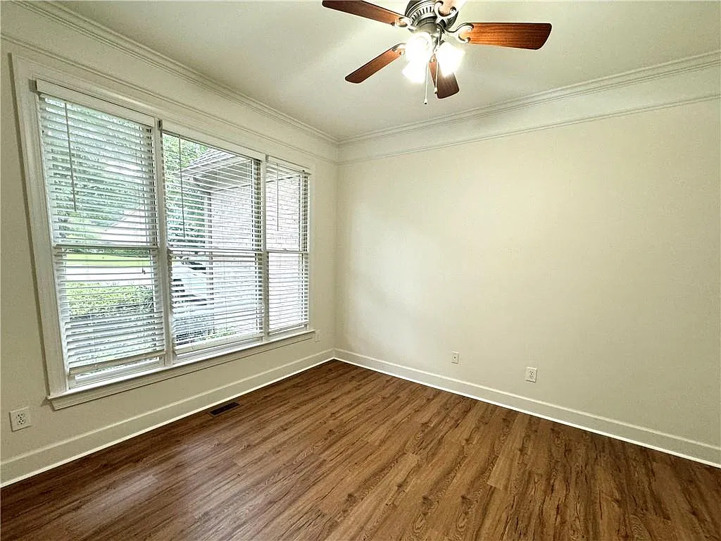 125 Witheridge Dr — Photo 3