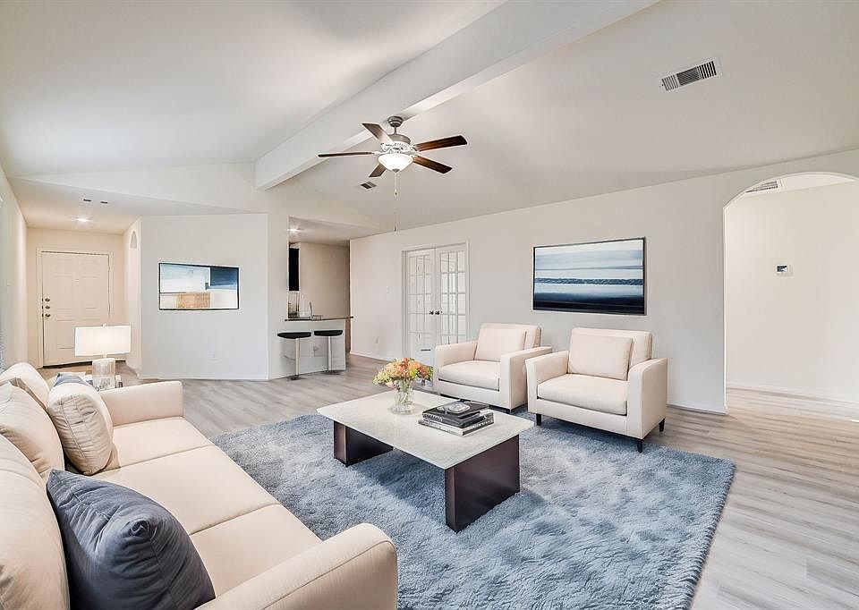 1st image of 313 Lone Mountain Drive