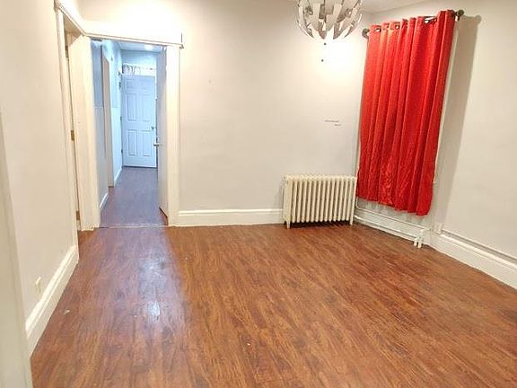 5th image of 74 Clarke Ave APT 2B