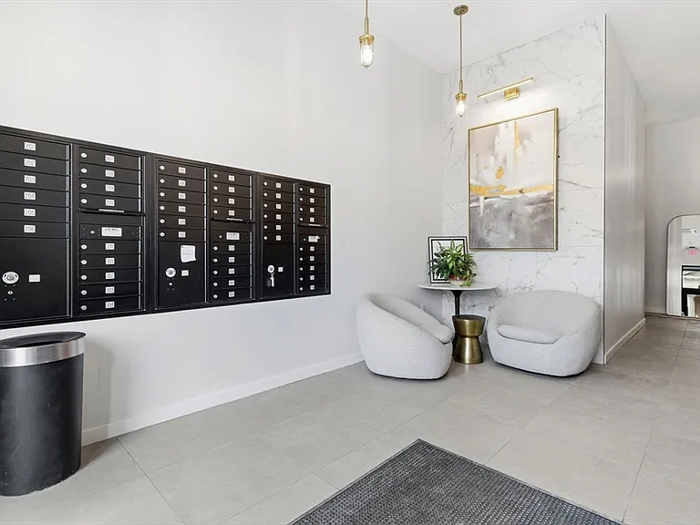 457 W Broadway #506 — Photo 34