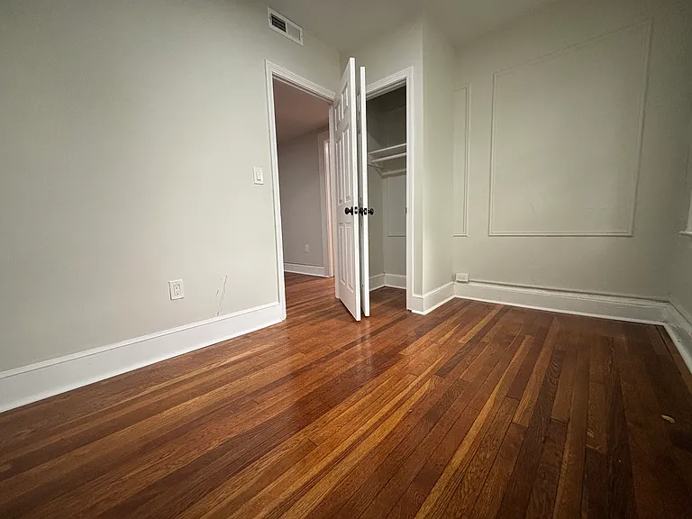 70A103 Circular Ave — Photo 8