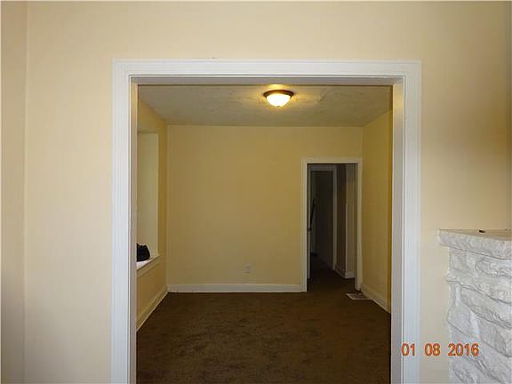 5th image of 2541 Mersington Ave