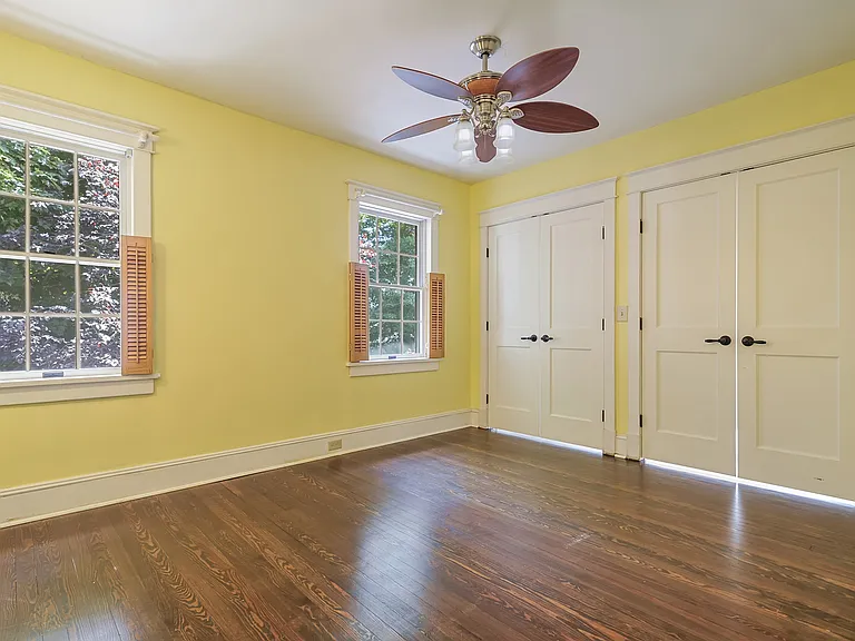 19 Elm Ter — Photo 10