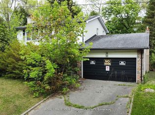 225 Old Yonge St, Toronto, ON M2P 1R5