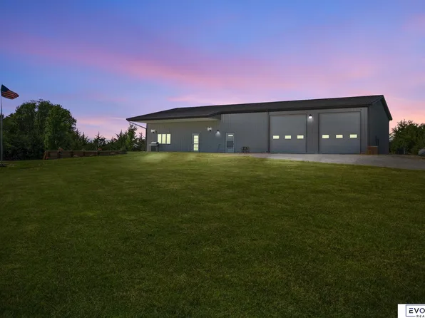 2774 120th St, Weeping Water, NE 68463