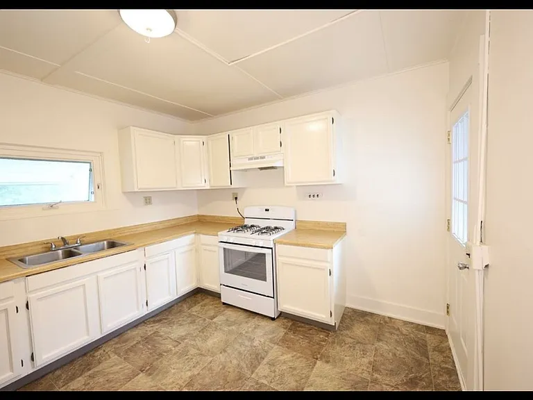 226 Davidson Ave #226 — Photo 4