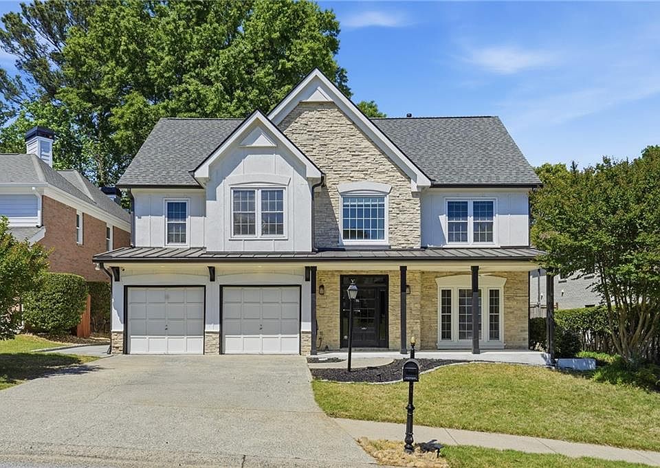 1st image of 2700 Woodland Brook Ln SE