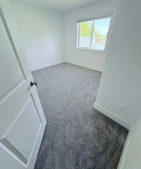 18951 SW Hazelwood Ln — Photo 17