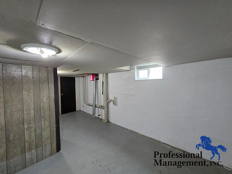 46 Adams St #1/2 — Photo 6