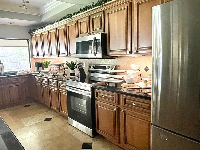 1102 S Sugartree Dr — Photo 13