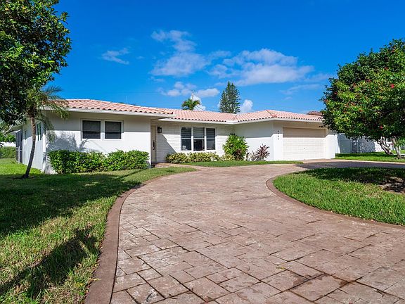 3rd image of 4731 NE 29th Avenue