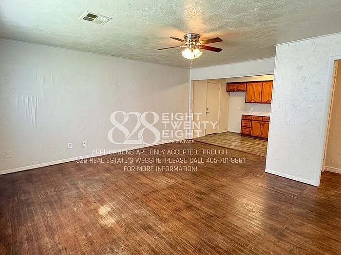 4015 SE 27th St — Photo 5