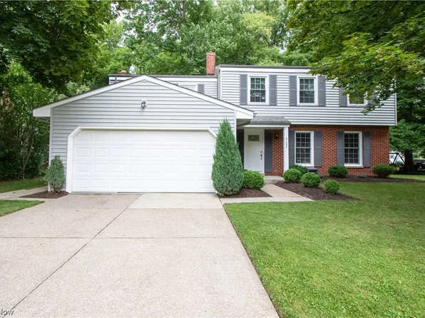 4125 Meadow Gtwy, Broadview Heights, OH 44147