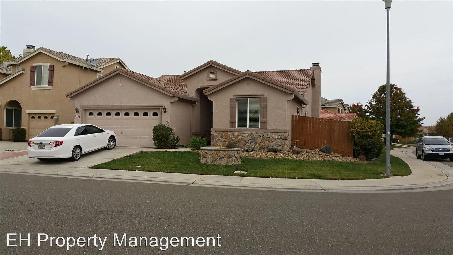 6101 Snow Leopard Cir photo 1