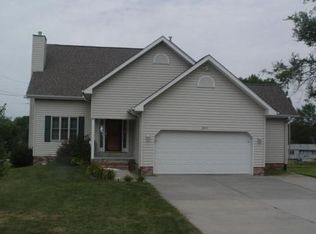 8913 Monroe Rd, Plattsmouth, NE 68048