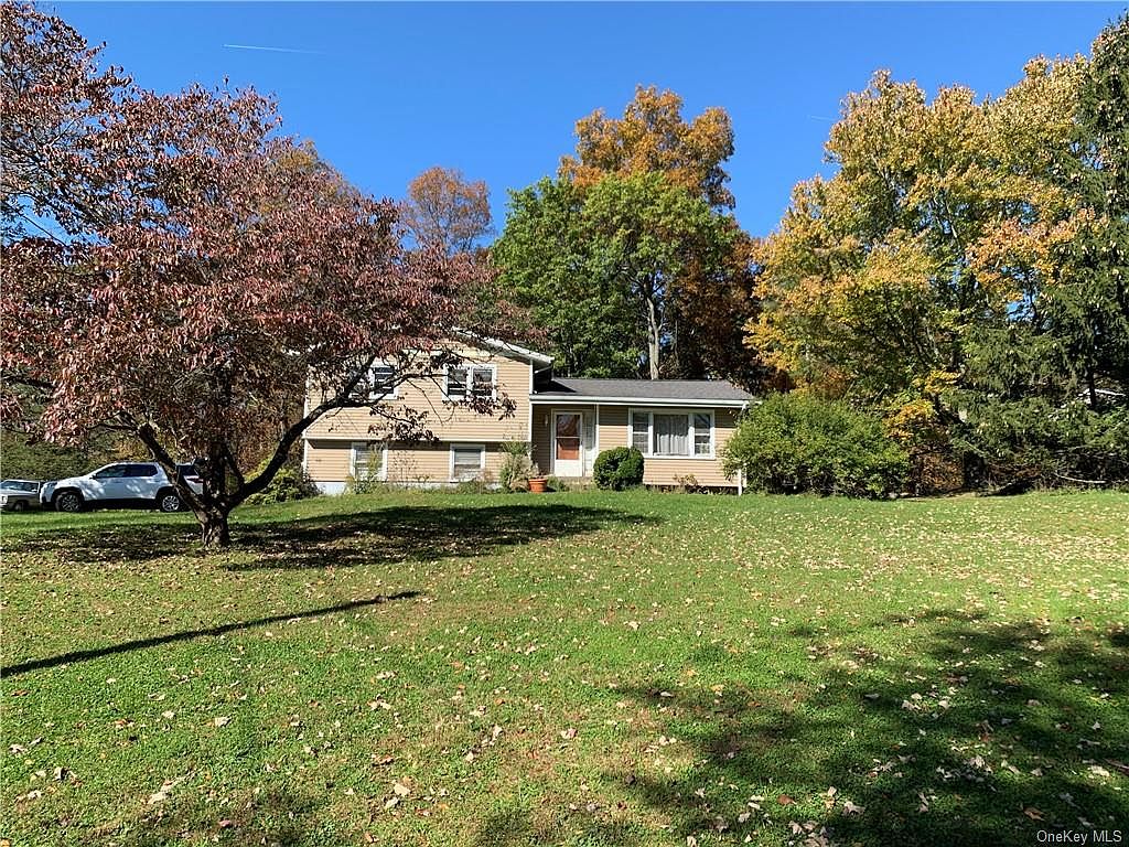 24 Twin Oaks Drive, Campbell Hall, NY 10916 Zillow