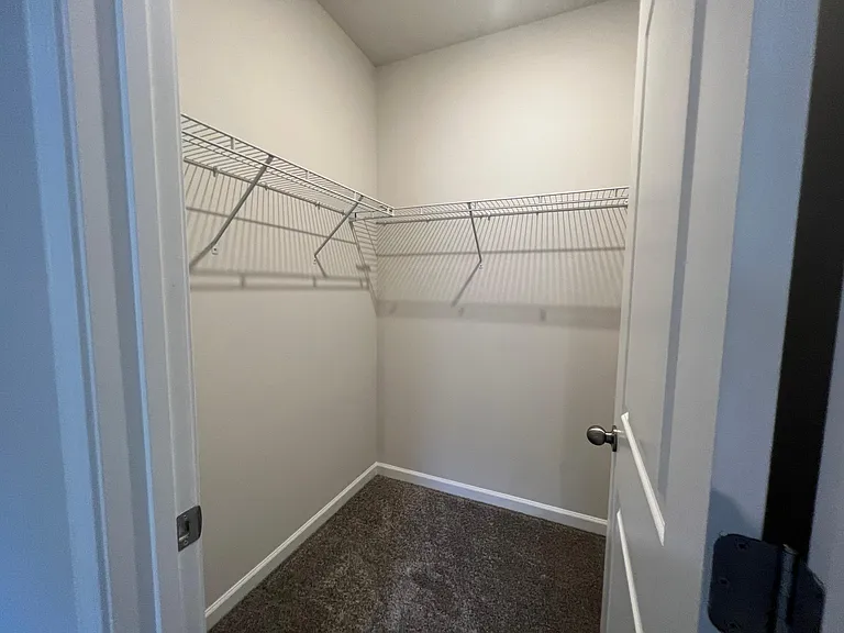 5420 Kinsbridge Dr — Photo 16