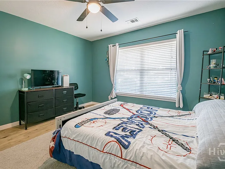 17 Raintree Way — Photo 28