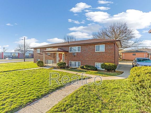 3rd image of 1045 Binns Blvd APT D
