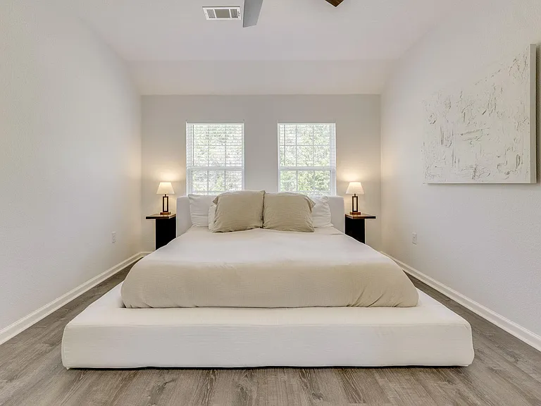 210 S Meadowlark St — Photo 21