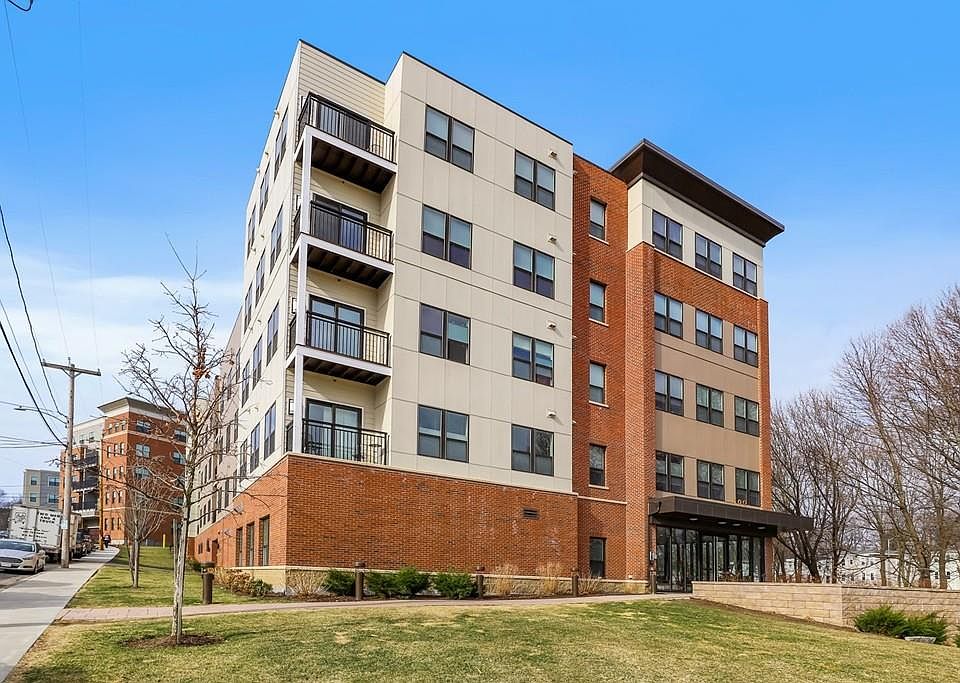 1st image of 999 Hancock St Unit 310