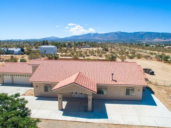 825 La Mesa Rd, Pinon Hills, CA 92372