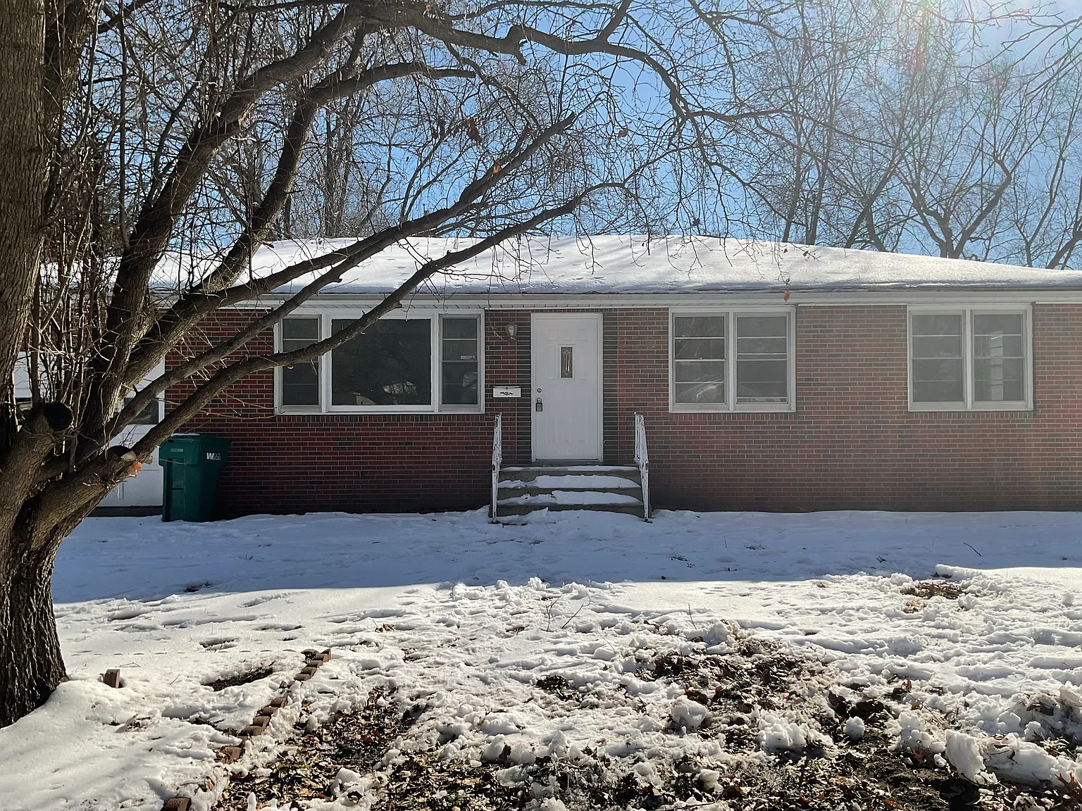 808 Preston Ln photo 1